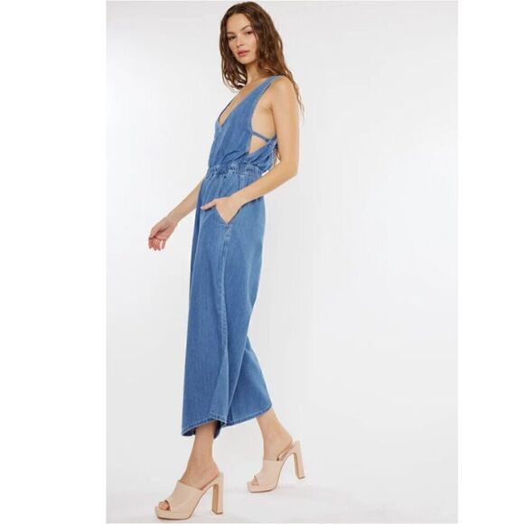 Kancan Sandria Cropped Wide Leg Overalls size medium - Picture 2 of 9